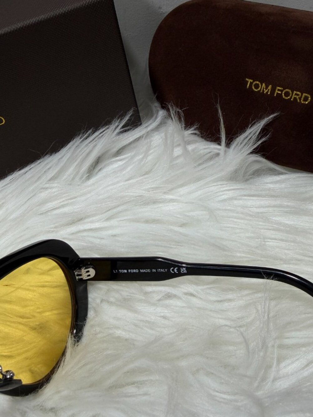 Tom Ford Aviator Sunglasses - Picture 4 of 6